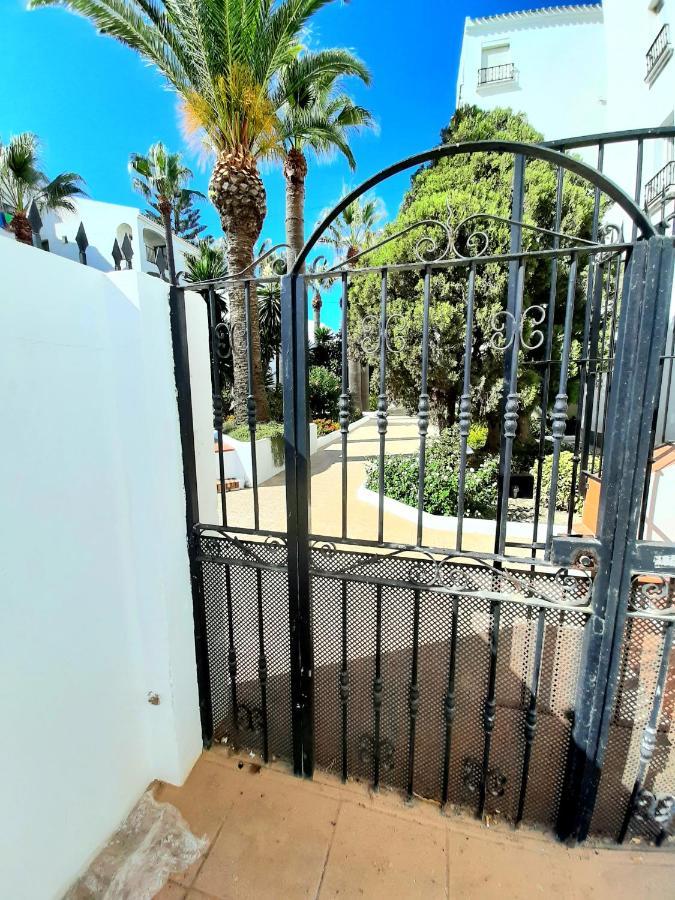Beachfront Penthouse 3 Double Bedrooms, 2 Bathrooms San Luis de Sabinillas Exterior photo